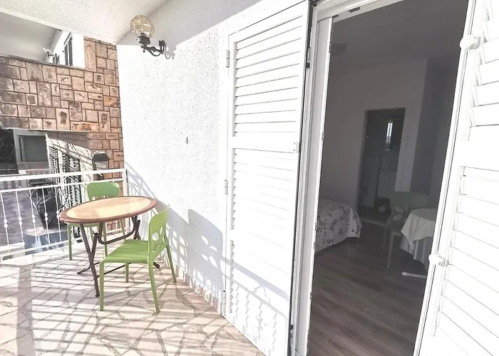 9 Makarska Rivijera * Promajna